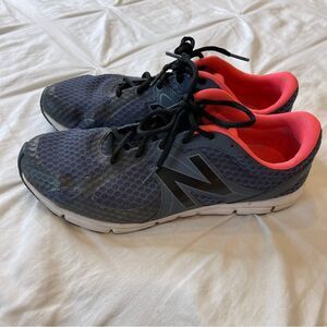 New Balance Gray & Orange Lace Up Athletic Sneaker Shoes Size 8.5